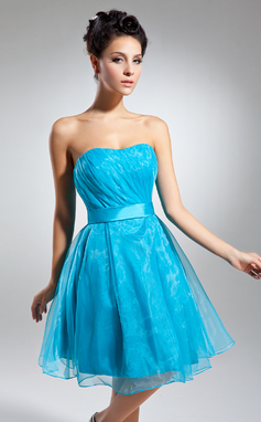 Gaine Cœur Mi-longues Organza Charmeuse Robe de Cocktail avec Ondulé (016015116)
